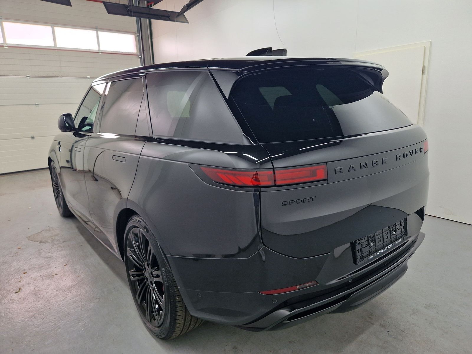 LAND ROVER Range Rover Sport  D350 Autobiography Black AHK – Bild 2