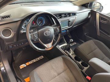 Toyota Auris Life+ Lim. 1.6 Edition *AHK*KAMERA*KLIMAA.