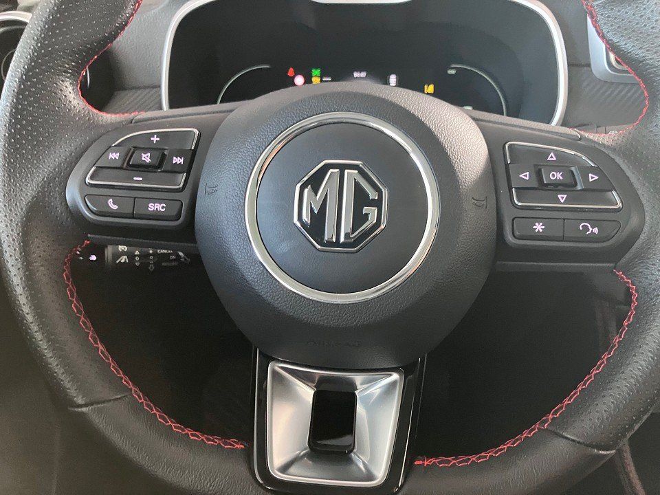 MG ZS