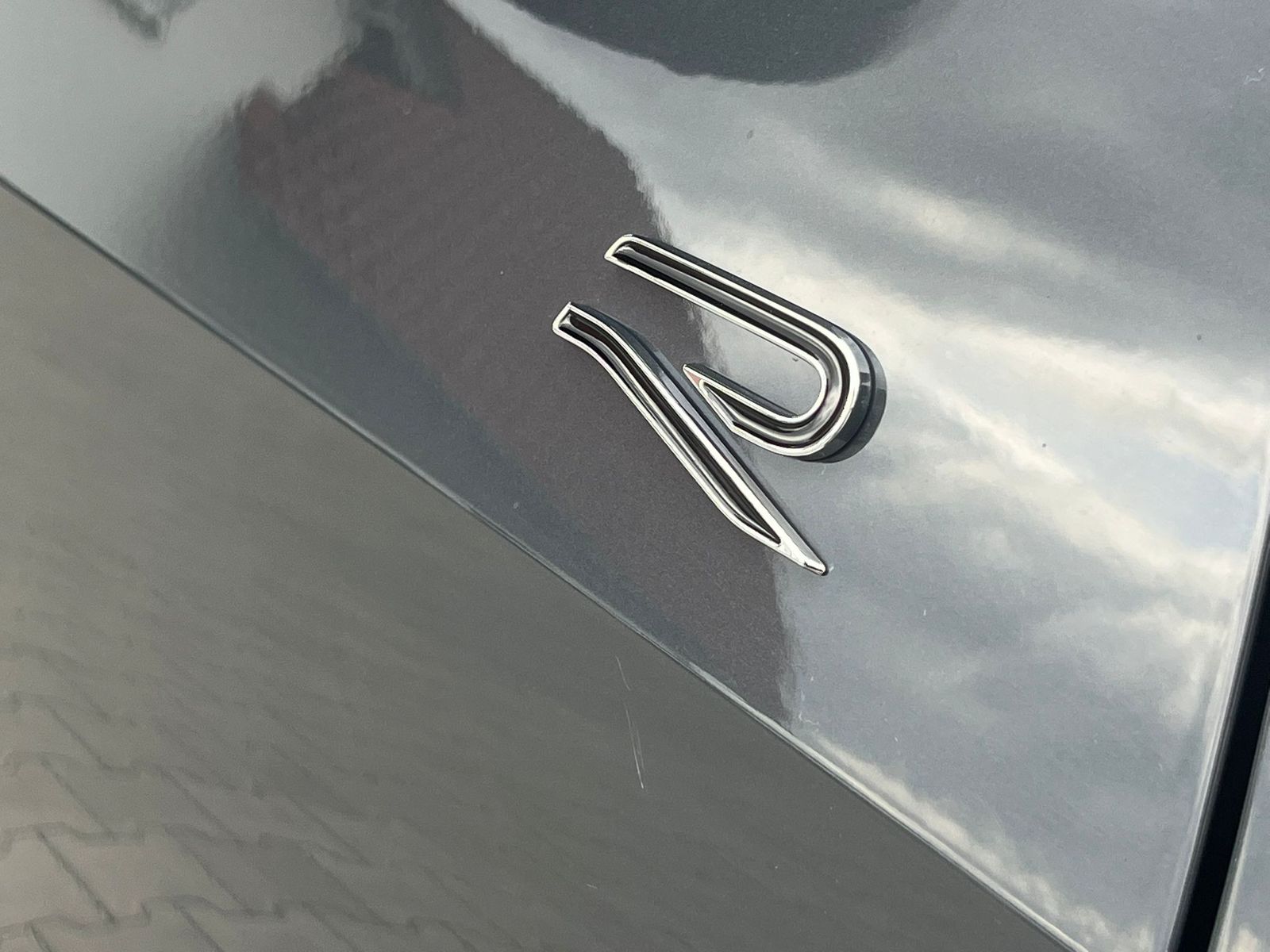 Изображение автомобиля Volkswagen Tayron 2.0 TDI 4M R-Line BLACK*7Si*MATRIX*PANO