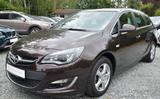 Opel Astra J Sports Tourer 1.4 Xenon Navi PDC Kamera - gebrauchte Opel Astra aus dem Jahr 2013