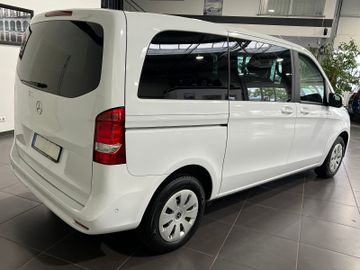 Mercedes V 220 - 8