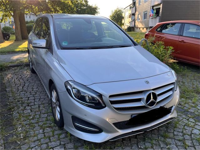 MERCEDES-BENZ Mercedes B180 | Unfallfrei | 19500 km