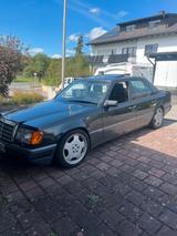 Mercedes-Benz W124 300E 24V - Mercedes-Benz 300: W124 300e