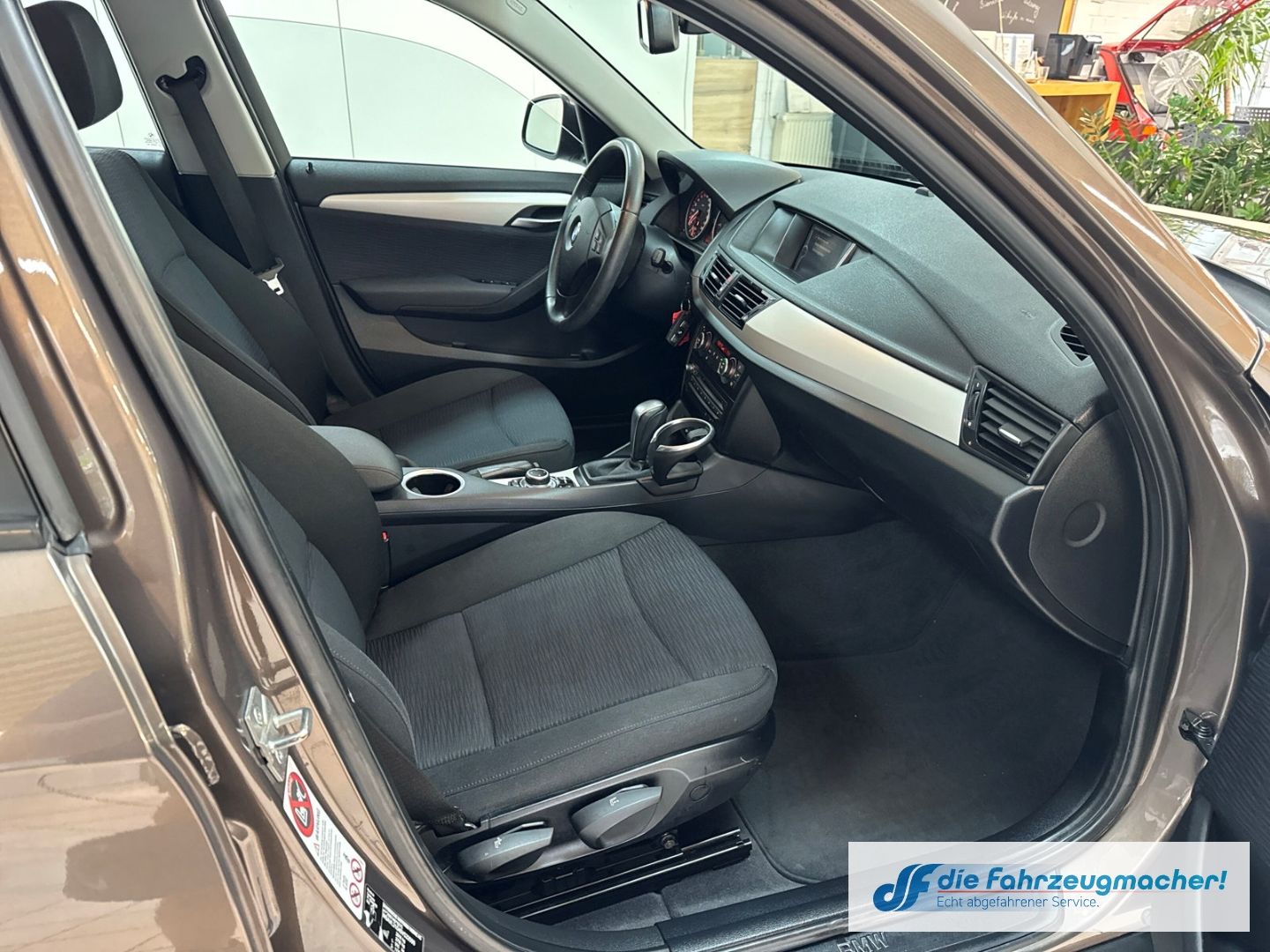 Fahrzeugabbildung BMW X1 18 i sDrive 18i Navi Klimaautom SHZ Rückfahrk