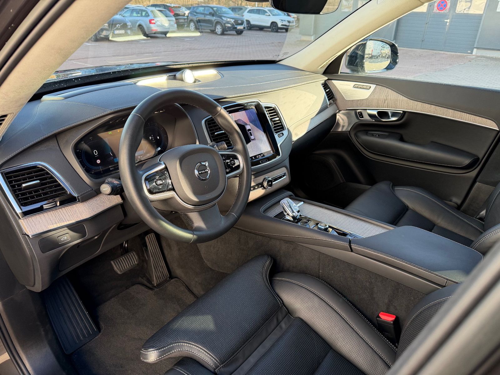 Fahrzeugabbildung Volvo XC90 B5 D Ultimate Dark AWD*B&W*LUFT*STHZG*360*