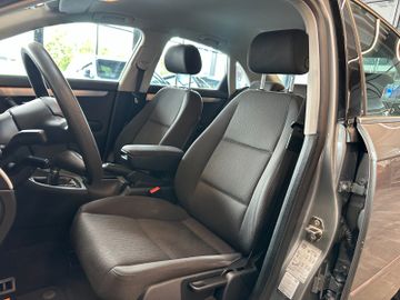 Audi A4 Lim. *TEMPOMAT*KLIMAAUTOMATIK*SitzHZ*
