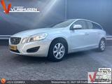 Volvo V60 2.0 D3 Kinetic automatik | Leder | klima | C