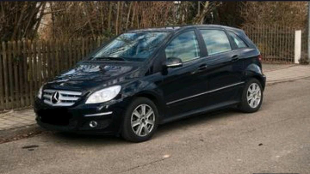 Mercedes-Benz B 200