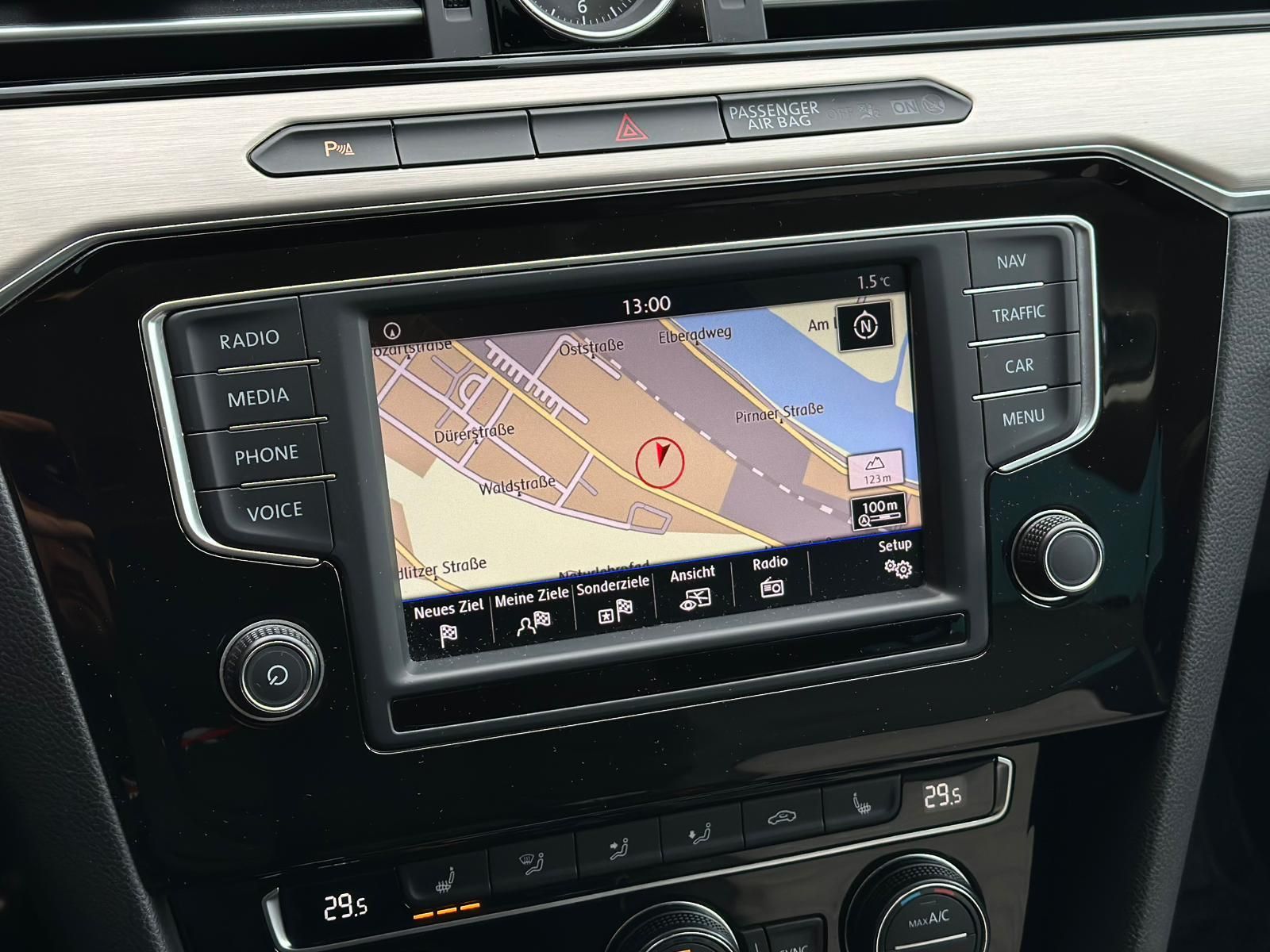 VW Passat Variant 1.4TSI BMT HIGHLINE* LED#SHZ#FH - Image 12