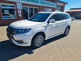 Mitsubishi Outlander PHEV Top 4WD - gebrauchte Mitsubishi Outlander aus dem Jahr 2021