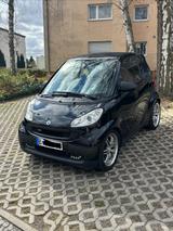 Smart ForTwo cabrio 1.0 75kW BRABUS BRABUS - Smart aus 2011: Brabus