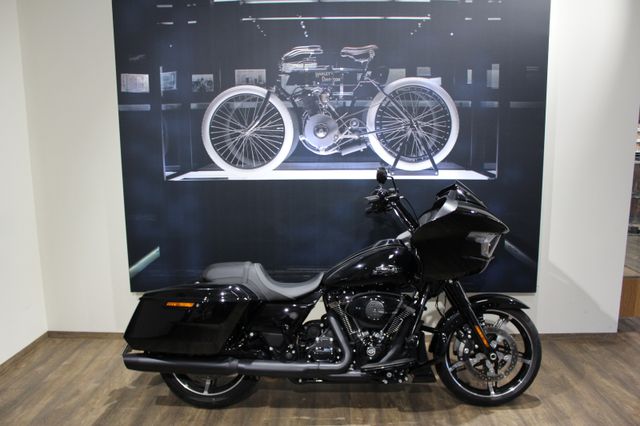 Harley-Davidson Road Glide FLTRX 117  Jekill&Hyde Black/Black