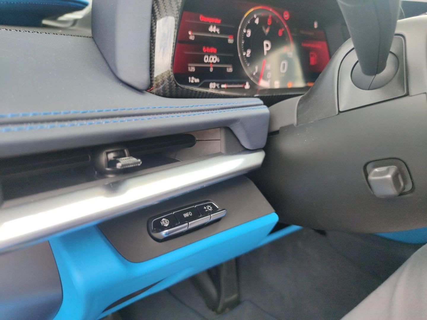 Fahrzeugabbildung Corvette C8 Stingray Cabrio 3LT 6.2 V8-Voll-Lift-Magnetic