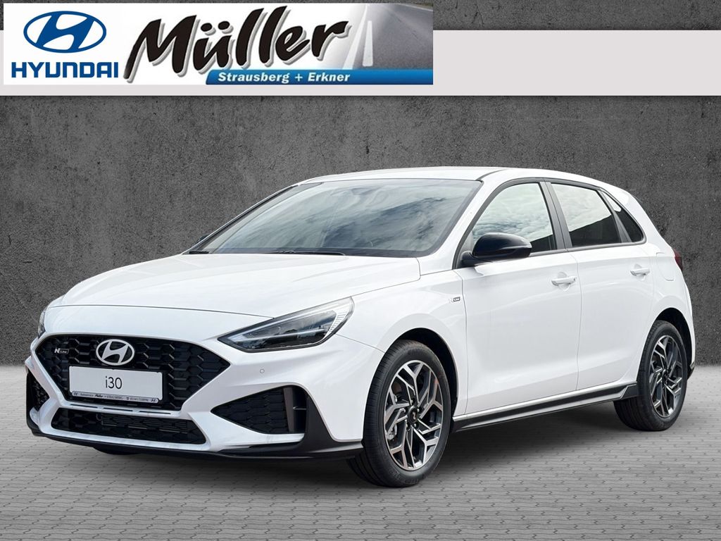 Hyundai i30 — hlavná fotografia