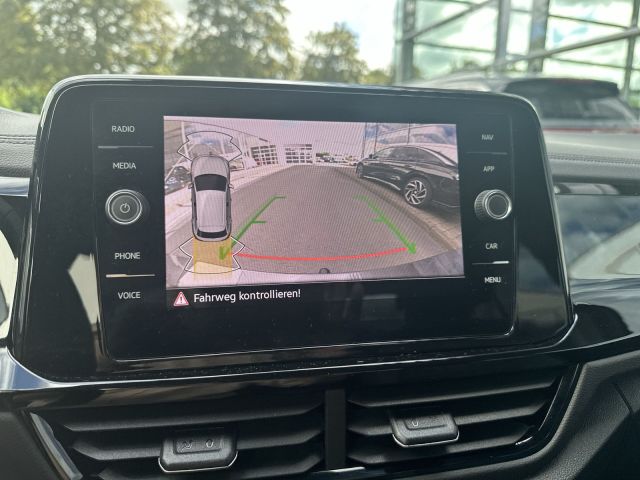 T-Roc 1.5 TSI R-Line Navi AHK Pano18 Alu RFK