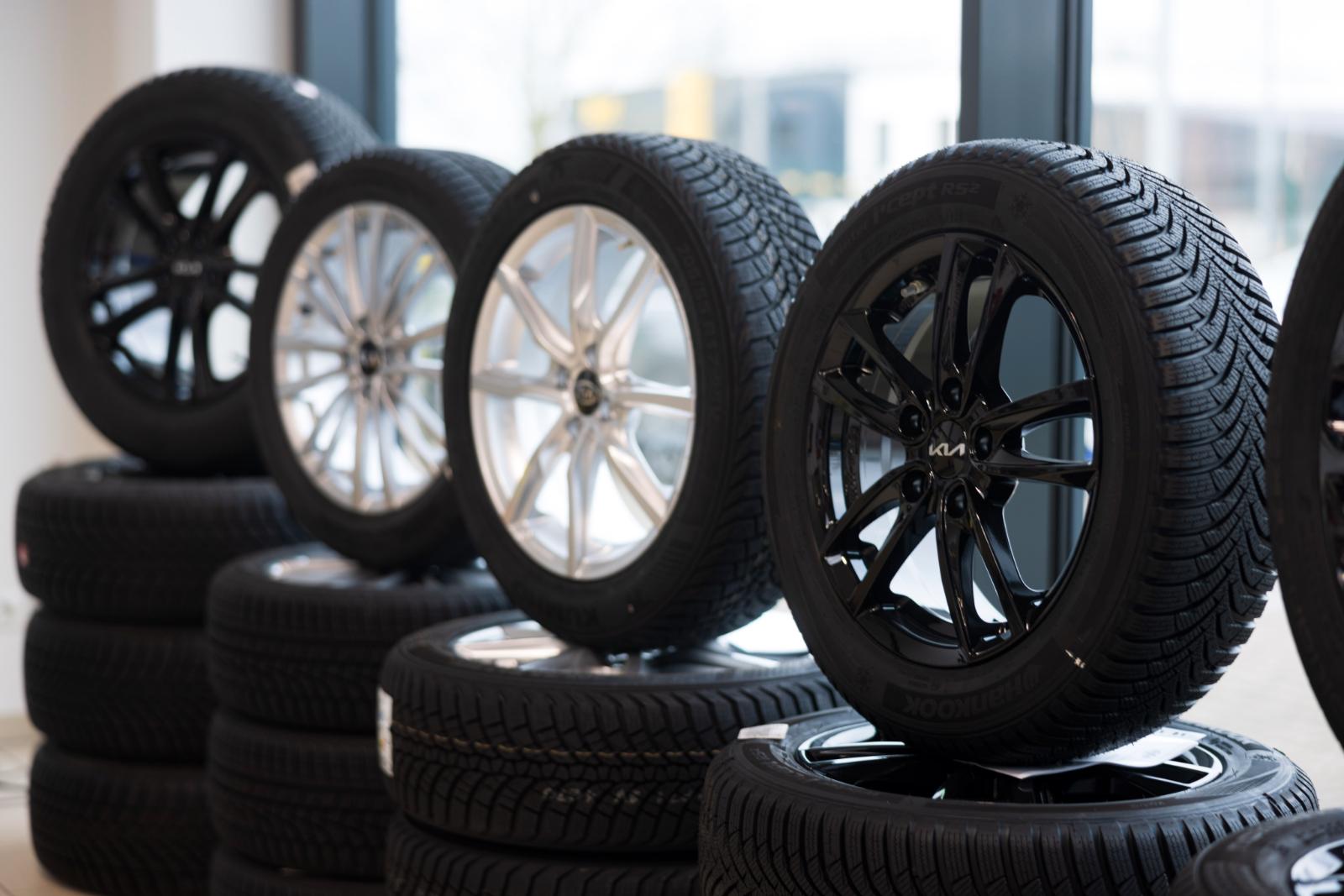 showroom-image-bottom
