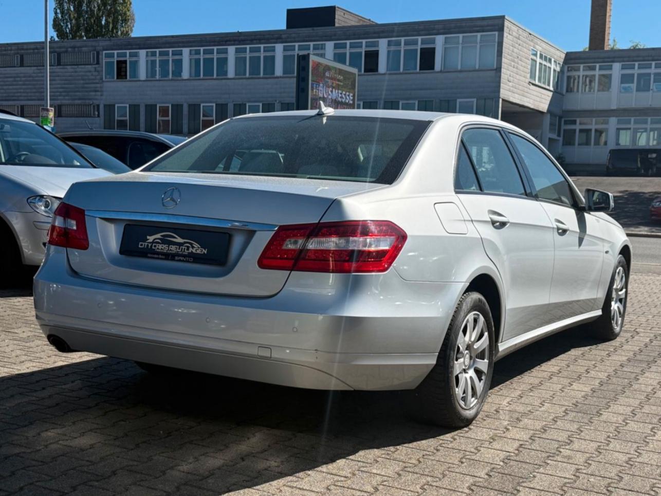 Mercedes-Benz E 250 Lim CGI BlueEfficiency +STEUERKETTE NEU+