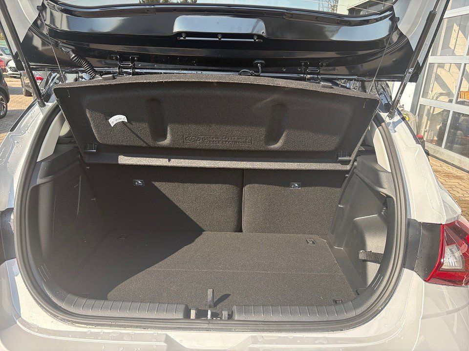 Fahrzeugabbildung Hyundai i20 1.0T 90PS DCT Prime Dachlackierung