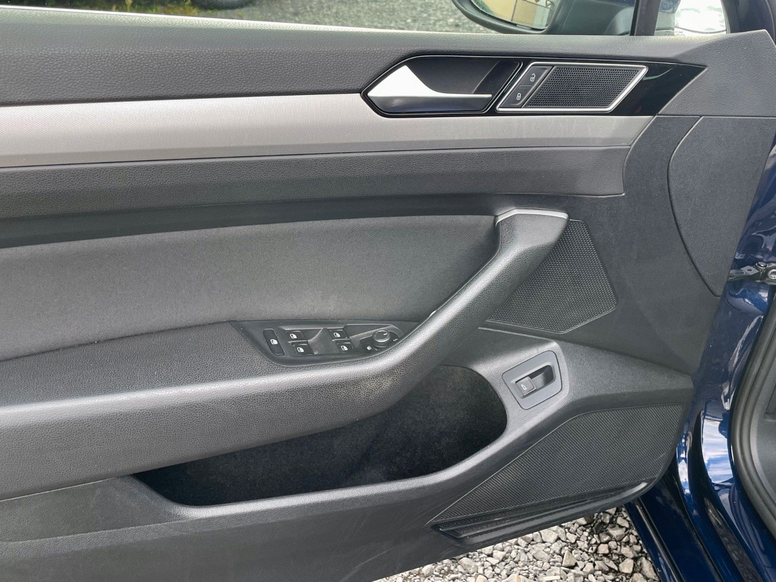 Fahrzeugabbildung Volkswagen Passat Variant 2.0 TDI Comfortline DSG Navi ACC