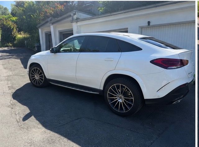 MERCEDES-BENZ GLE 400 d 4MATIC -