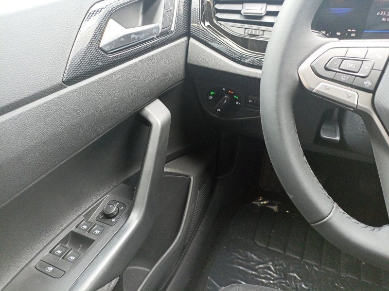 Fahrzeugansicht 10 Fahrzeugabbildung Volkswagen Polo 1.0 TSI Life 1.0 TSI EU6e Life