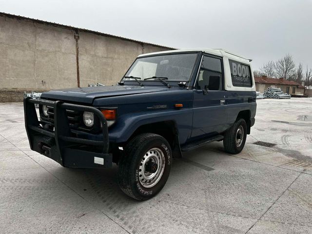 Toyota Land Cruiser HZJ 74