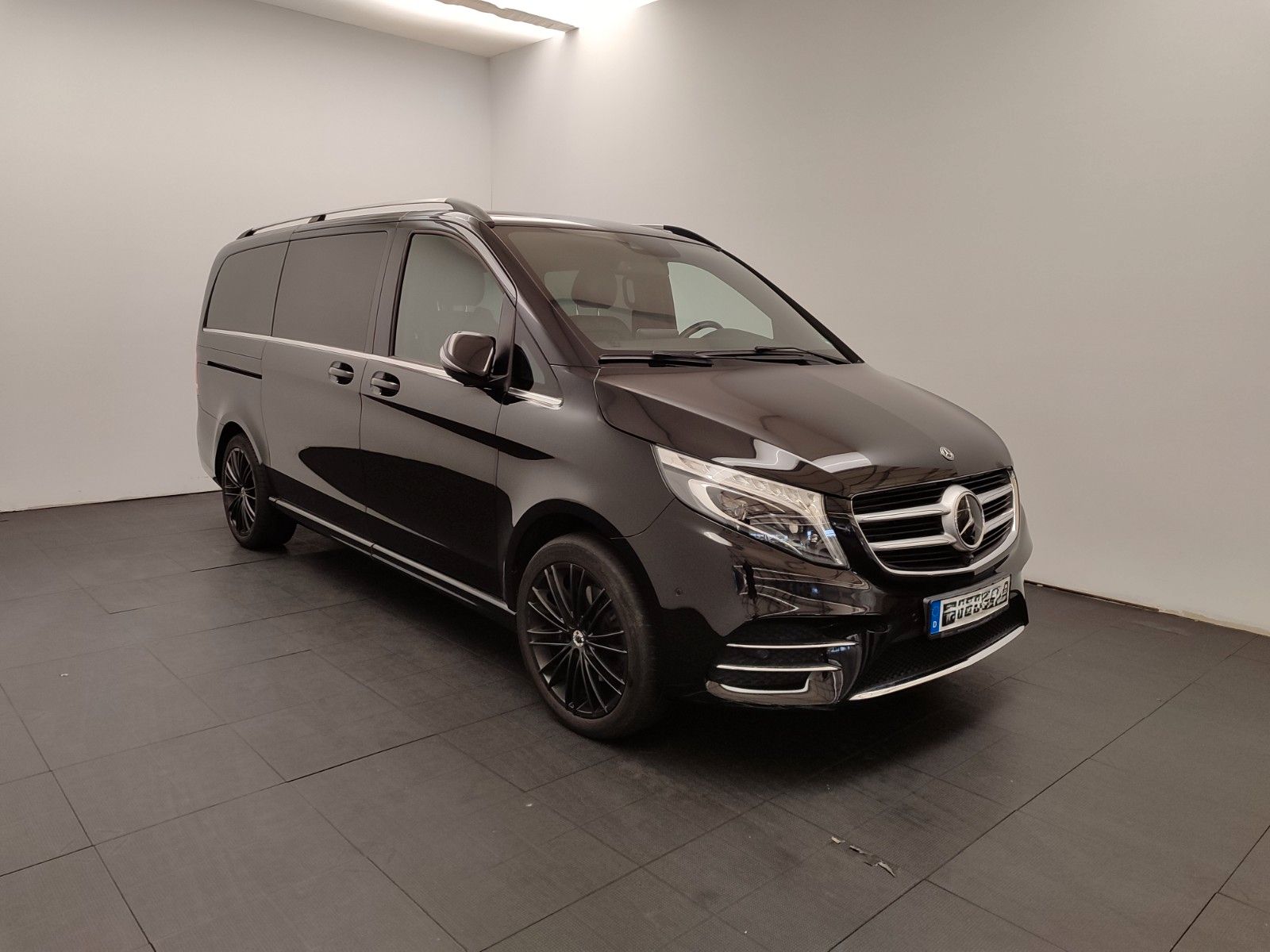 MERCEDES-BENZ V 250 d Aut. EXCLUS. ED. lang 140 + 10kW EXC...