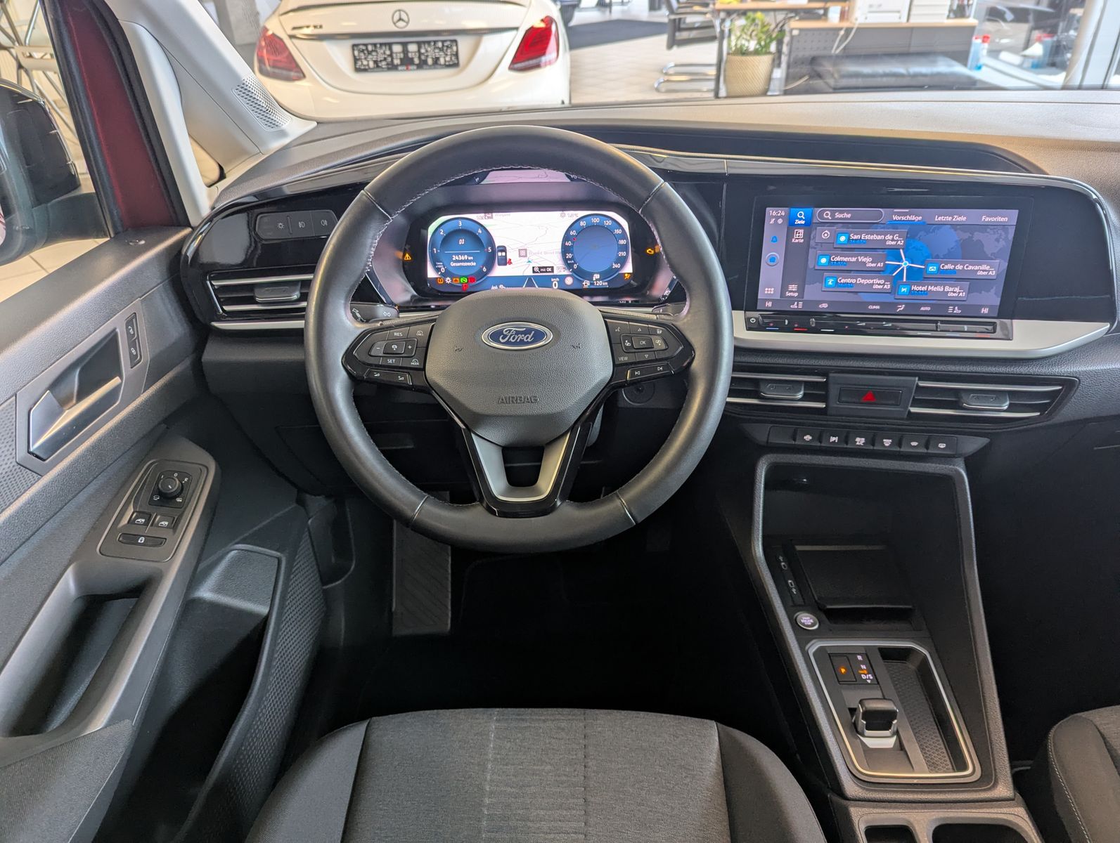 FORD Grand Tourneo L2 Active 7-Sitz Bi-LED Pano AHK - Image 19