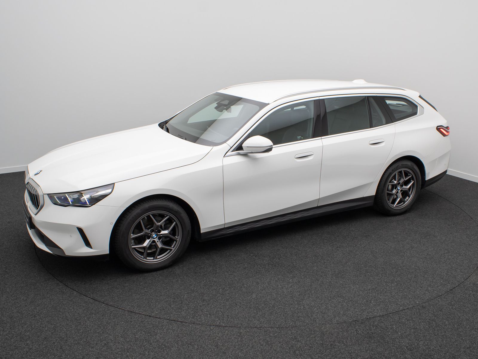 Fahrzeugabbildung BMW 520d Alarm Kamera DAB Leder Sportsitz 18Zoll