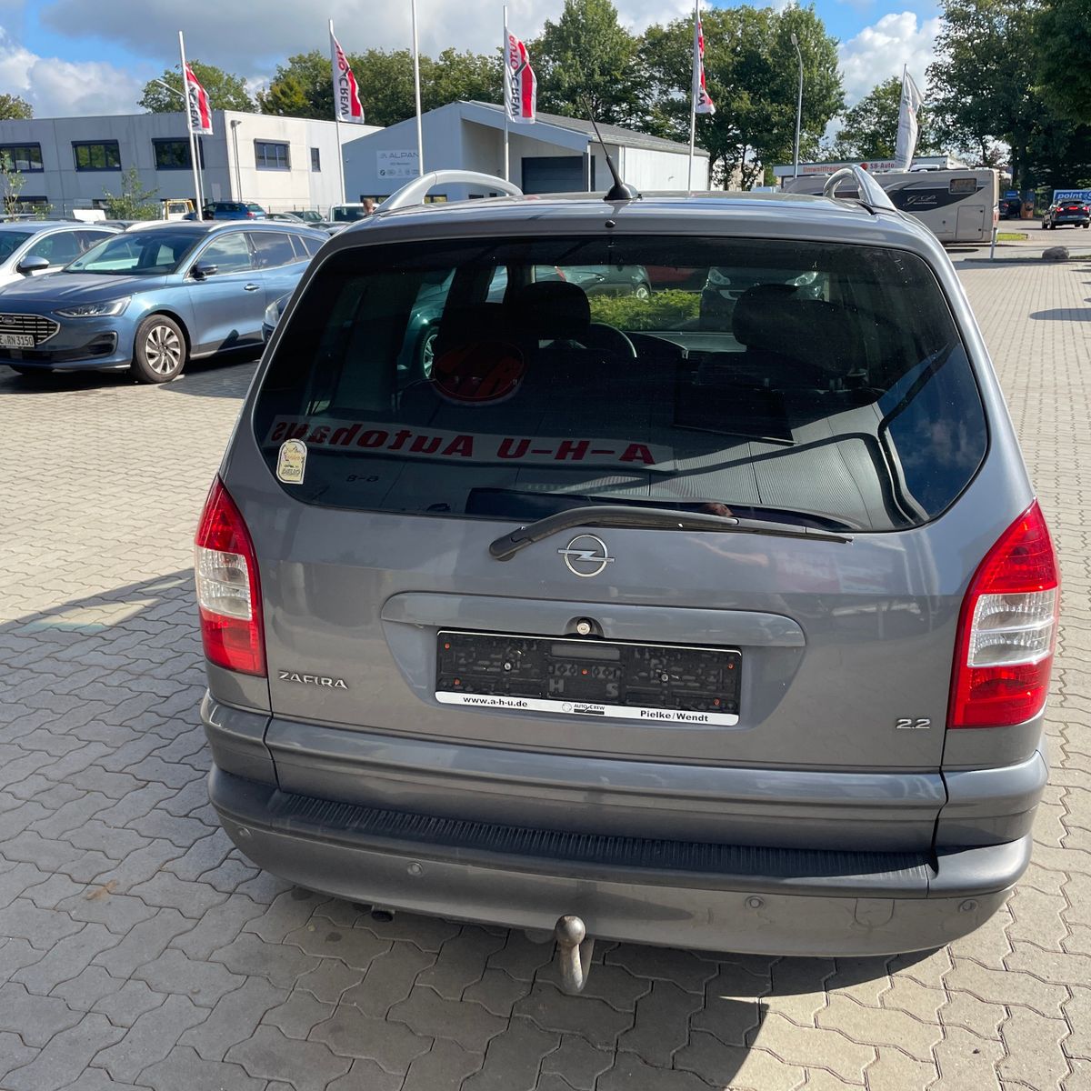 Fahrzeugabbildung Opel Zafira A Njoy  Automatik AHK