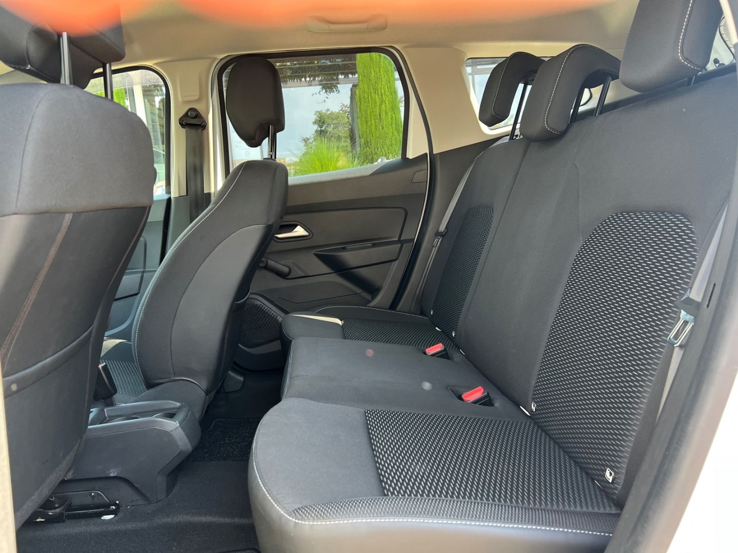 Fahrzeugabbildung Dacia Duster II Comfort Autogas Navi Soundsystem Klima