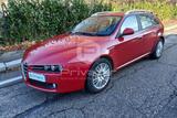 Alfa Romeo ALFA ROMEO 159 2.0 JTDm Sportwagon Eco Distincti - rote Alfa Romeo 159