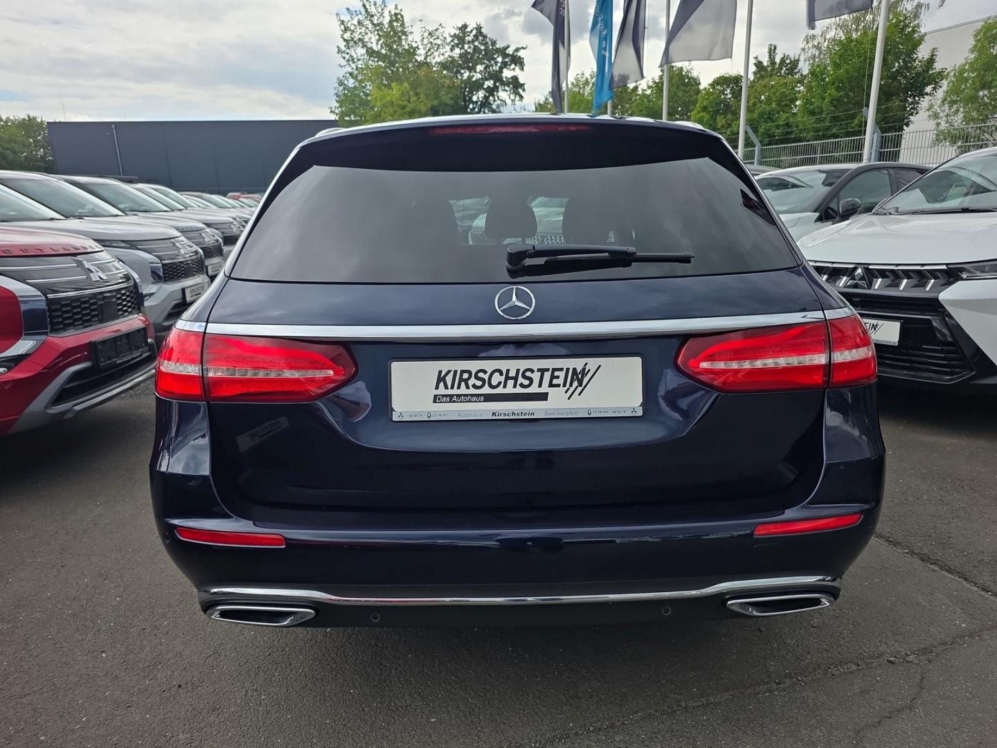 Mercedes-Benz E 220 d T Avantgarde Multibeam Navi Kamera Park
