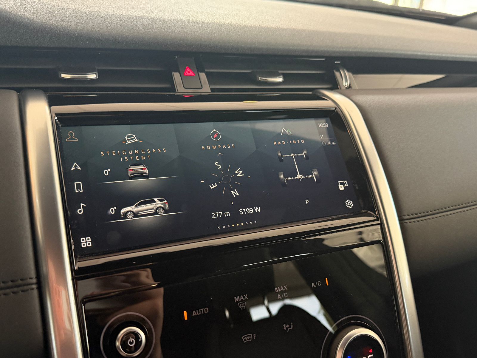Fahrzeugabbildung Land Rover Discovery Sport S /360°KAM/ACC/NAVI/SHZ/L-HEIZUN