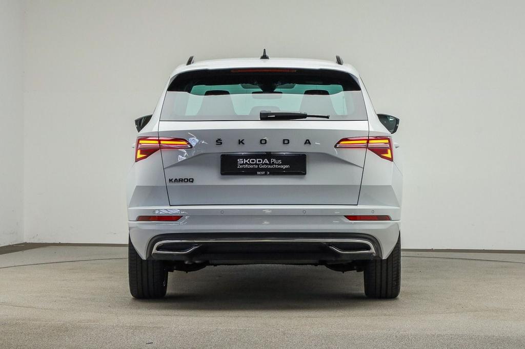 Skoda Karoq 2022 г. Белый, пробег 37900 км