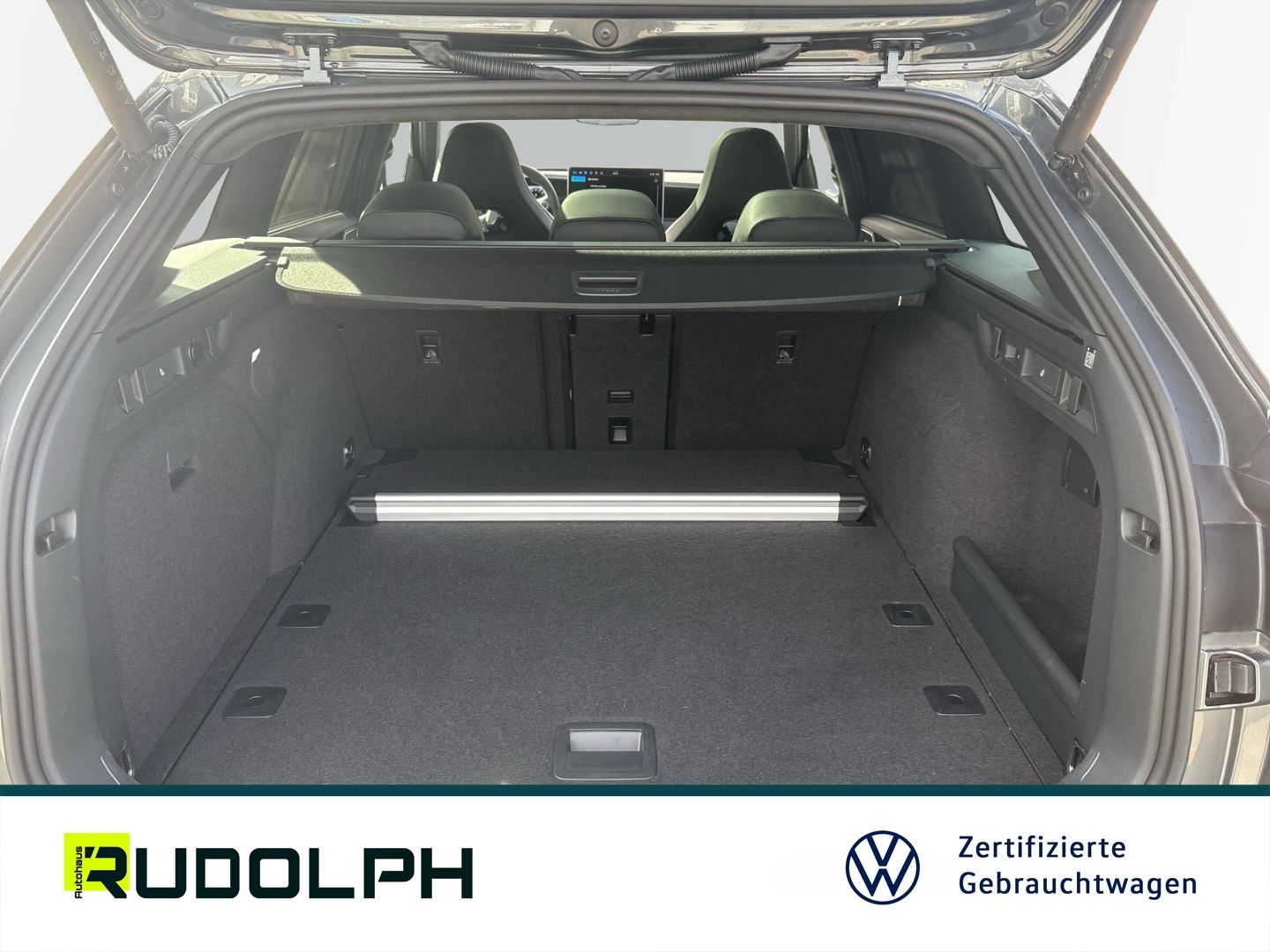Volkswagen Passat - Bild 11