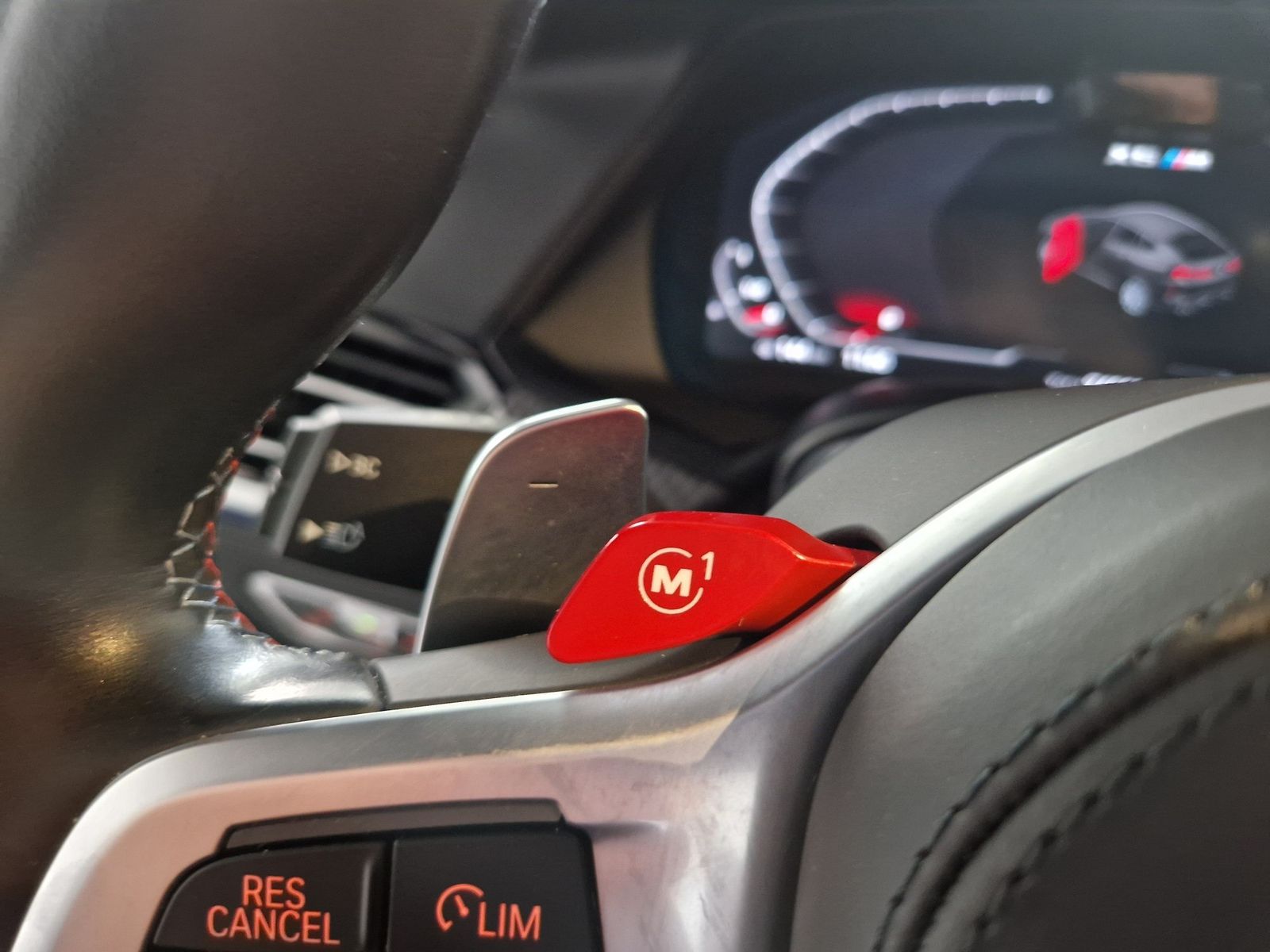BMW X6 M  xDrive Competition HUD LED Harman-Kardon – Bild 26