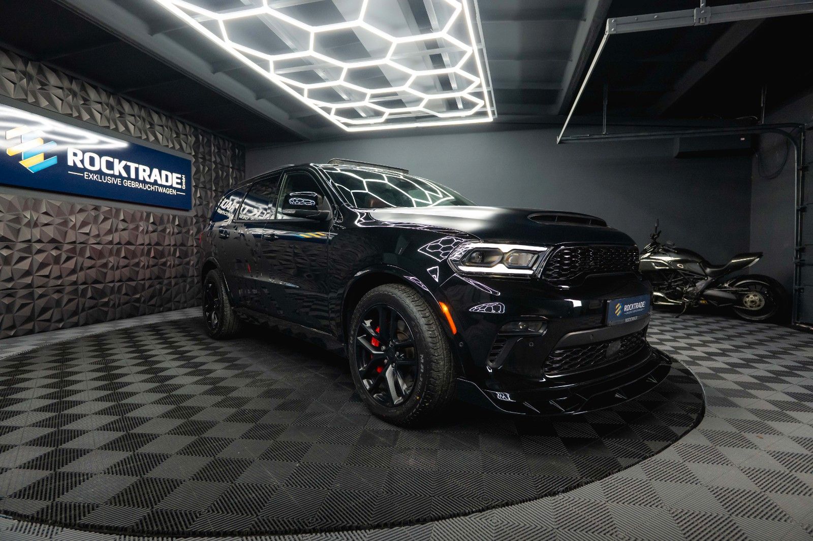 Fahrzeugabbildung Dodge Durango 5.7 V8 R/T 4x4 Night-Paket SRT TRACK PAK