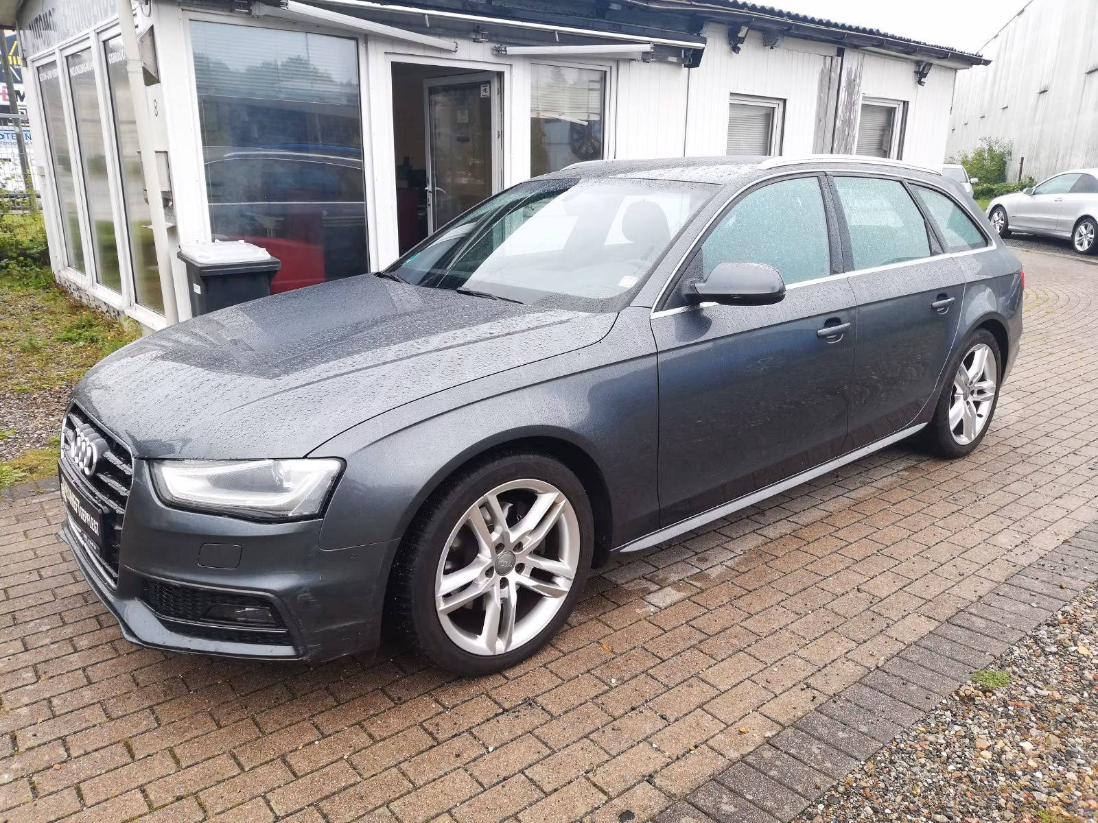 Audi A4 Avant S line Sportpaket / plus quattro