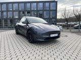 Tesla Model Y Maximale Reichweite Dual AWD | 8 Fach - Tesla Model Y in Gelsenkirchen