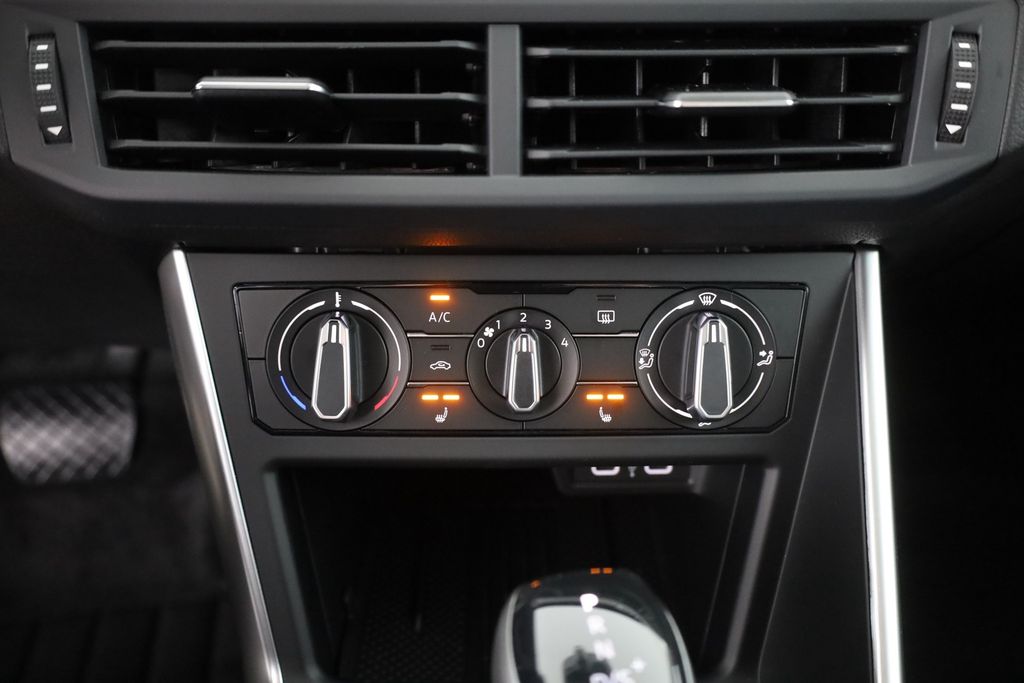 VOLKSWAGEN Polo 2026