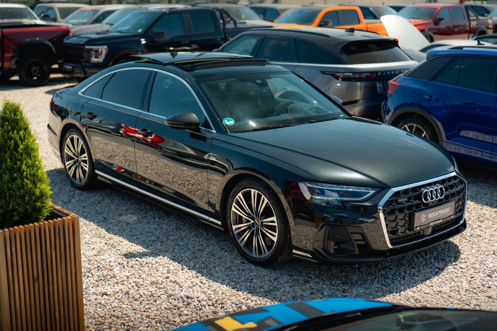 Fahrzeugabbildung Audi A8 60 TFSIe quattro S-Line *Dynamik*Pano*Massage