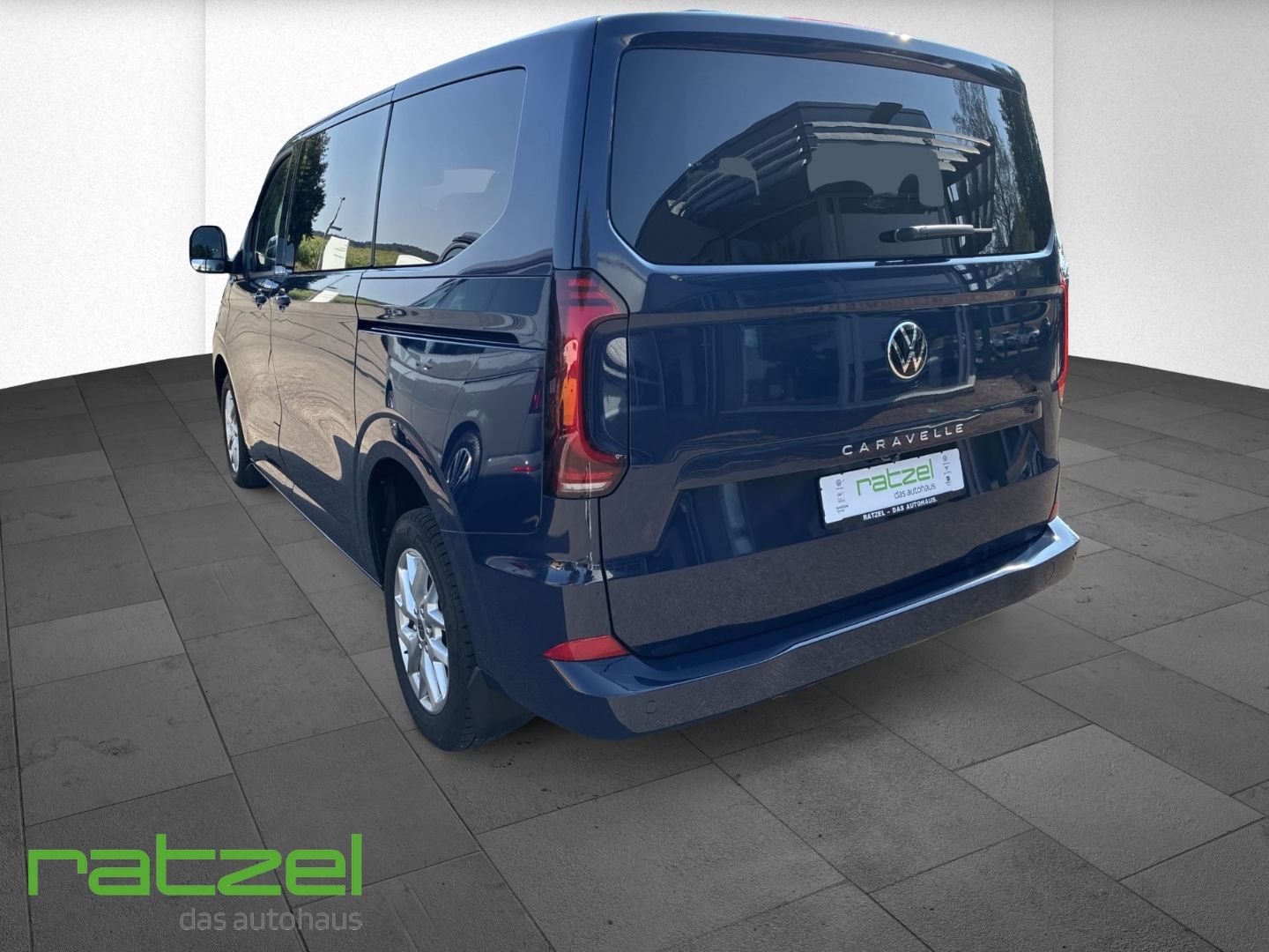 Fahrzeugabbildung Volkswagen T7 Caravelle Style 2.0 TDI DSG Navi Digitales Co