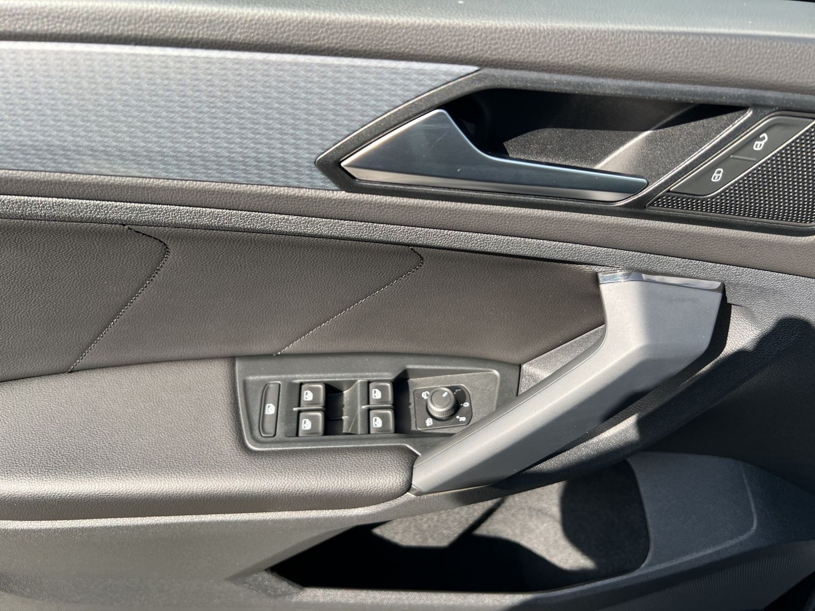 Tiguan Life 1.5 l TSI DSG*LED*ACC*Navi*Klima