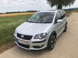 Volkswagen Cross Touran 1.4 TSI NEUER MOTOR  - Volkswagen Touran in Augsburg