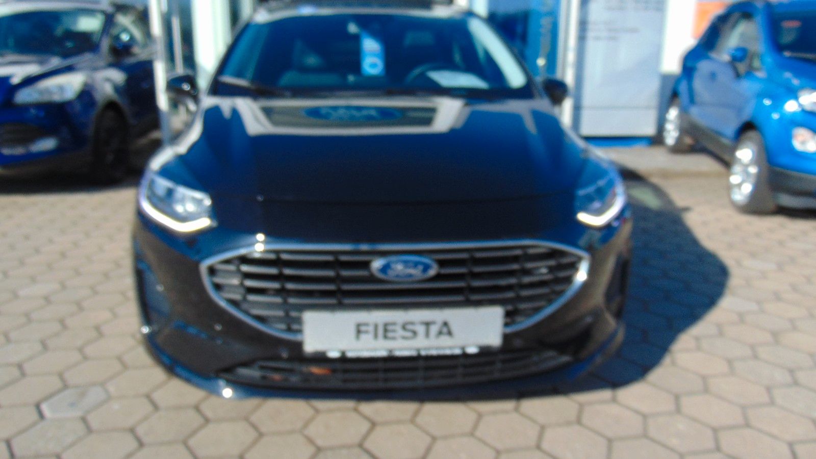 Ford Fiesta Tit. PANO LED KAM PDC DAB Sync4  1. Hd. + imagem 3
