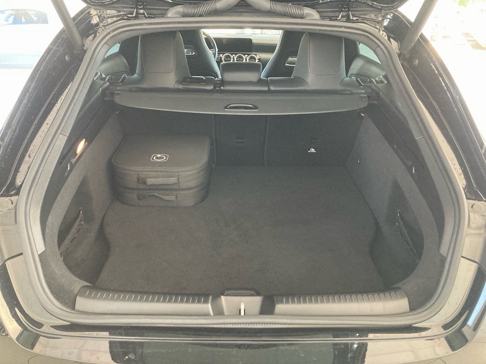 Fahrzeugabbildung Mercedes-Benz CLA 250 e SB AMG*Distro*MultiBeam*Sound*Totwink*
