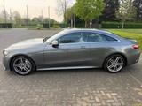 Mercedes-Benz E 300 Amg MultiB Burm Rentner  - Mercedes-Benz E 300 in Oberhausen
