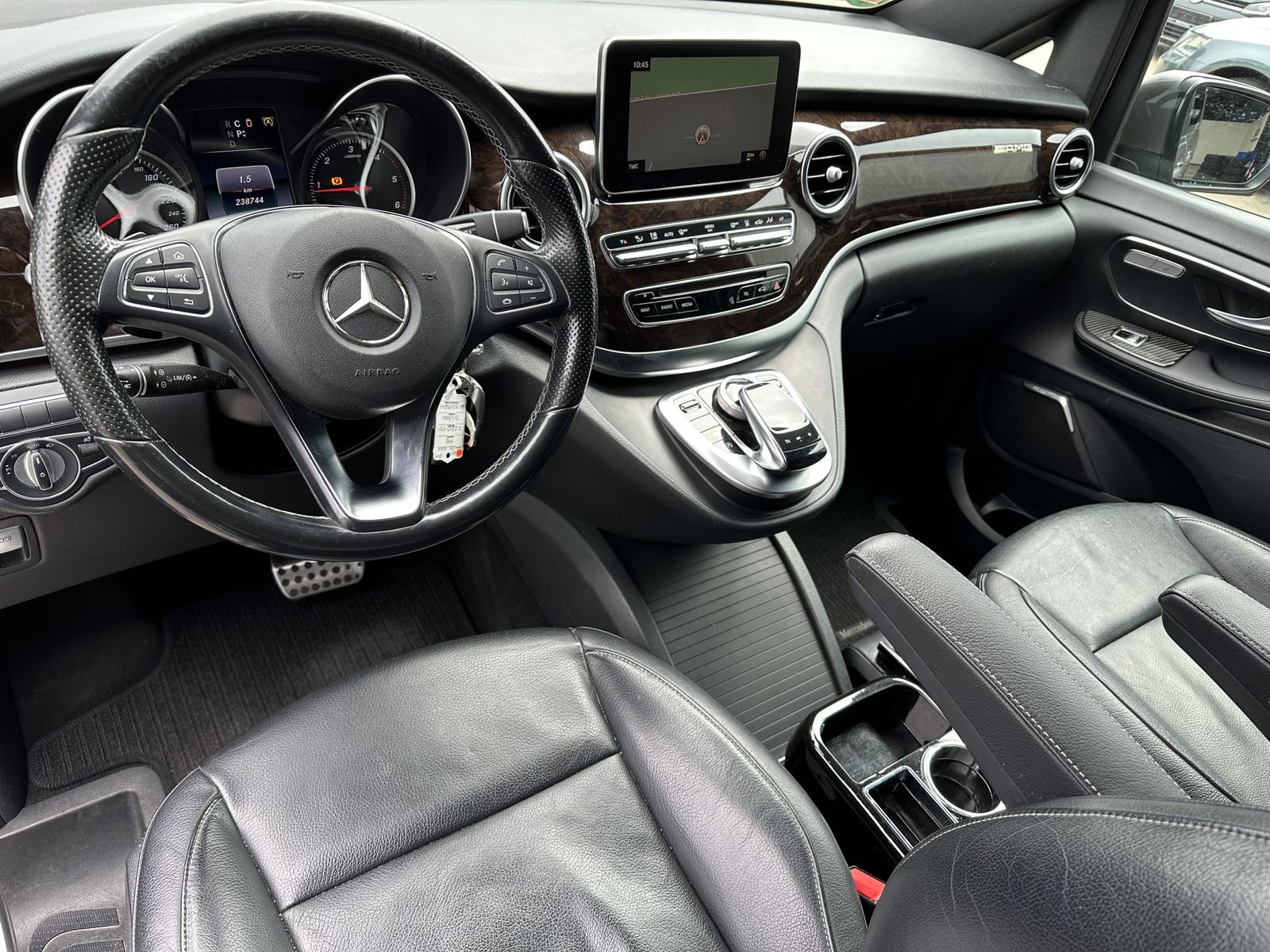 Fahrzeugabbildung Mercedes-Benz V 250 CDI Avantgarde NAV+LED+AHK+BURMESTER+360°+